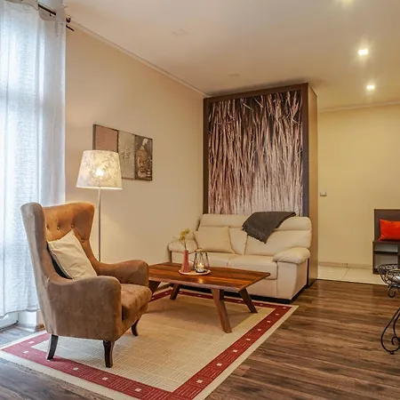 Sting Boutique Apartment *