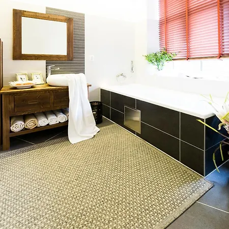 Sting Boutique Apartment *