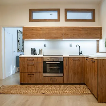 Sting Boutique Apartment *